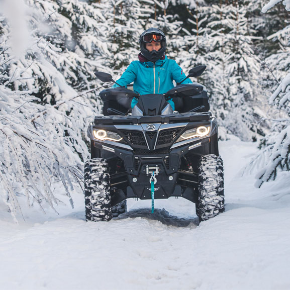 Käytetyt mönkijät ja moottoripyörät