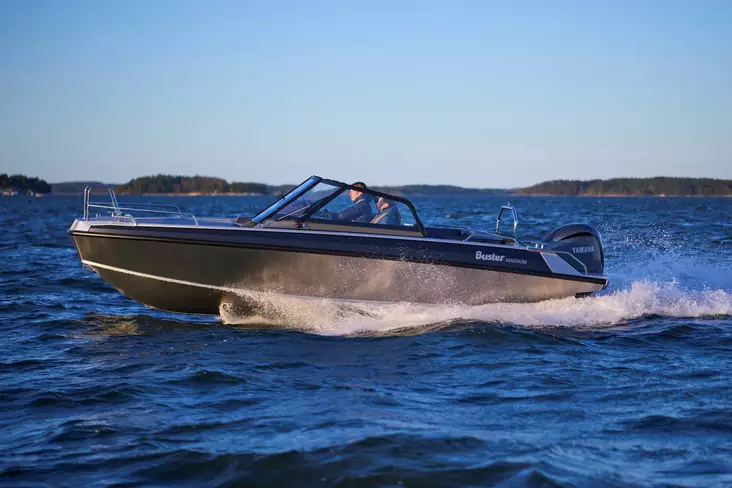 Buster Magnum vene Yamaha F225XCB Perämoottori 2025 KAMPANJA - Buster veneet - 122352 - 1