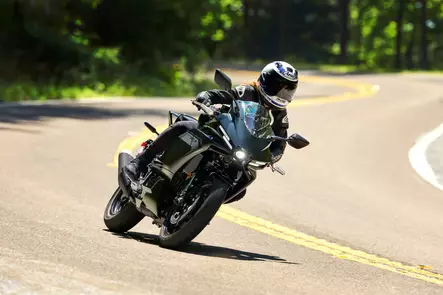 Yamaha YZF-R3 2025 MDNM8 Black Moottoripyörä - Yamaha Moottoripyörät - 685 - 1