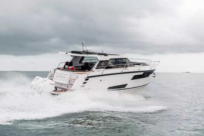 Aquador 300 HT vene 2 x Mercury 200 perämoottori 2025 - Aquador veneet - 122458 - 1